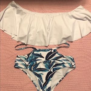 Off the shoulder bikini